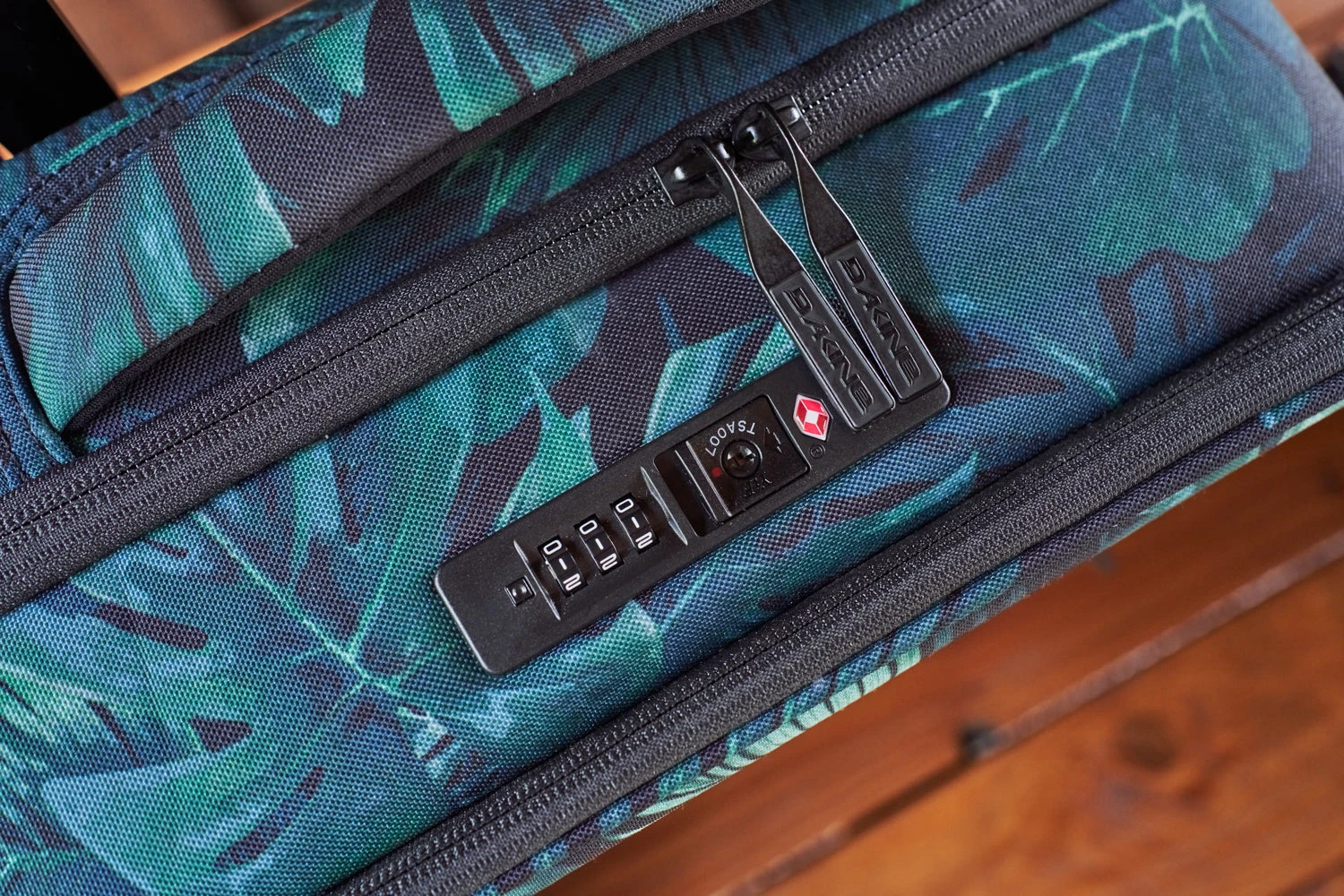 Verge Carry On Spinner 30L - Image 16